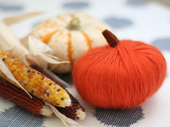 DIY Yarn Pumpkin