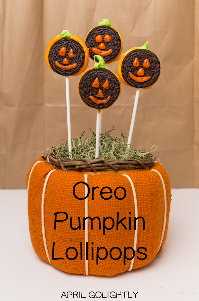 Oreo Pumpkin Lollipops