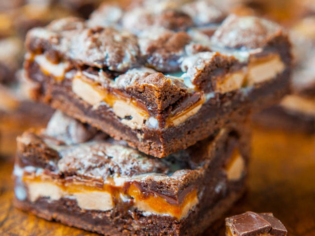 Milky Way Chocolate Cookie Crumble Bars