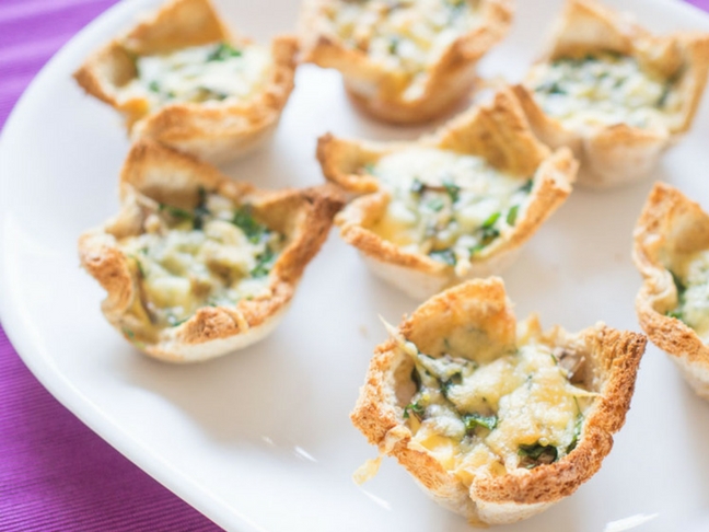 Bacon, mushroom and spinach egg cups