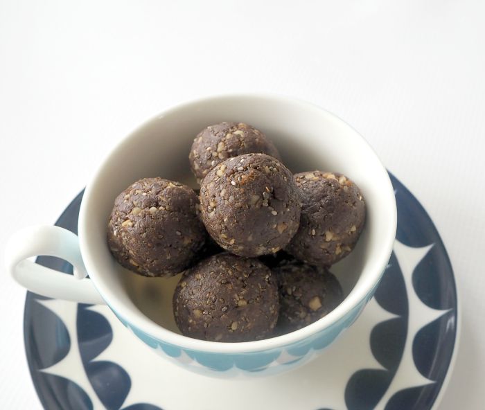 Healthy Chocolate Bliss Balls