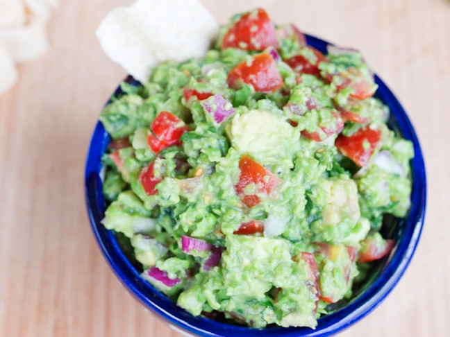 Healthy Guacamole with Frozen Peas