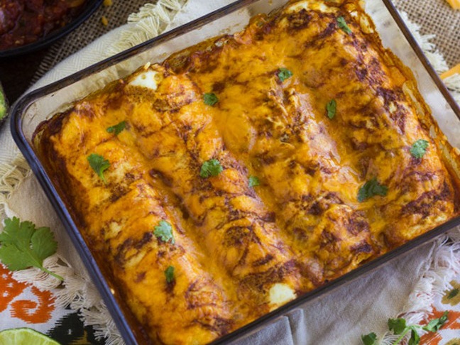 Healthy Chicken Enchilada Recipe with Egg White “Tortilla”