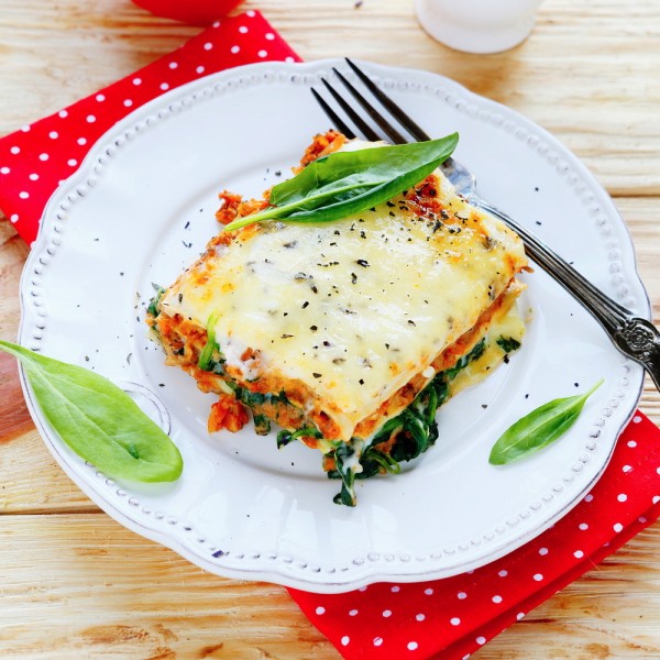 Cheesy spinach lasagna