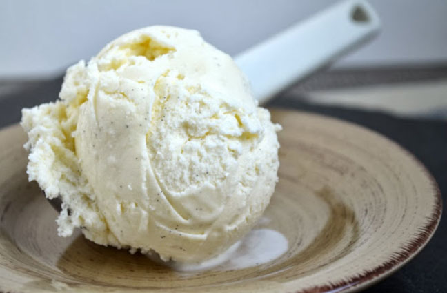 Simple Vanilla Bean Ice Cream