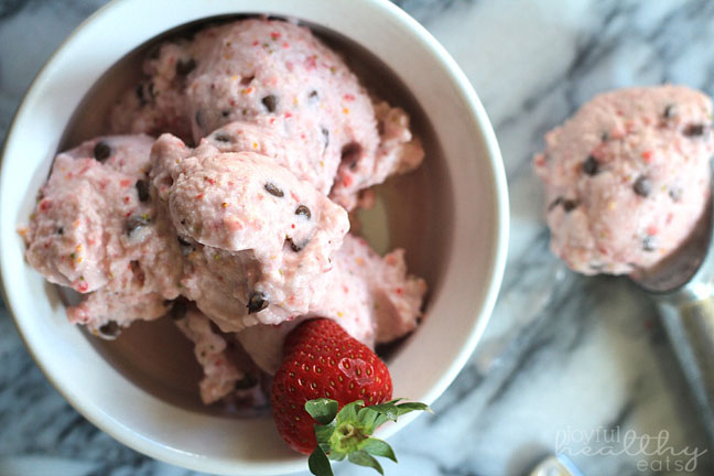 Strawberry Orange Ice Cream w/ Chocolate Chips