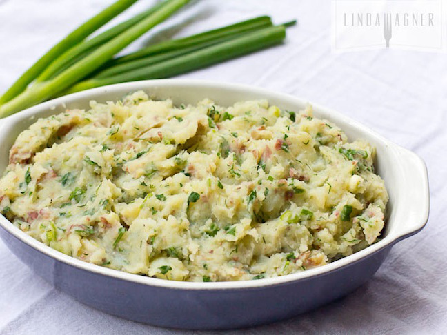 Healthy Garlic & Herb Smashed Potatoes