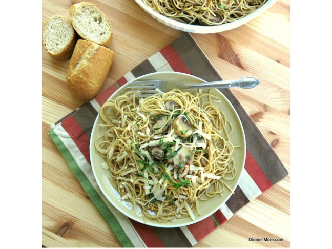 Pasta with Olive Oil, Garlic and Mushrooms