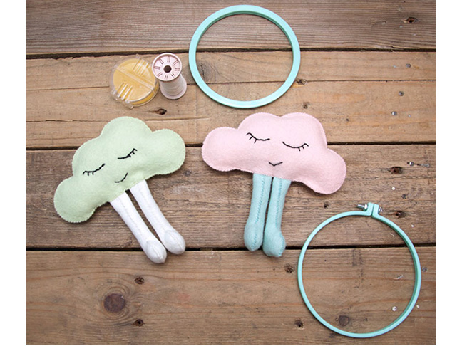 DIY Felt Cloud Mobile