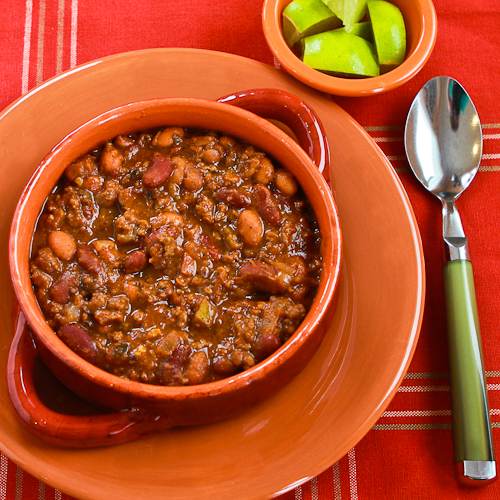Slow Cooker Beef and Refried Bean Chili with Salsa and Lime