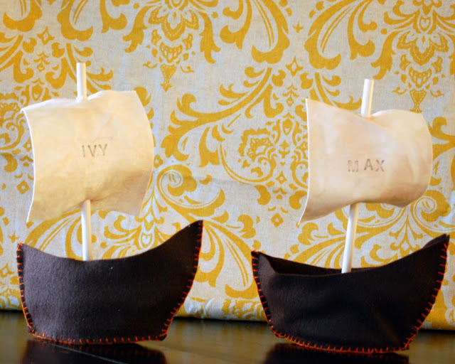 Mayflower Boat Place Cards
