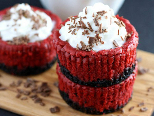 Mini Red Velvet Cheesecake