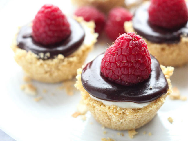 No-Bake Meyer Lemon Mini Cheesecakes with Chocolate Ganache