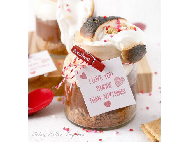 Valentine S'mores in a Jar