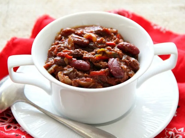 Chili Mole with Red Beans and Raisins