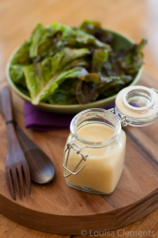 Healthy Hummus Salad Dressing