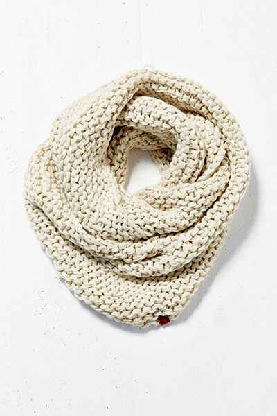 Link Knit Eternity Scarf