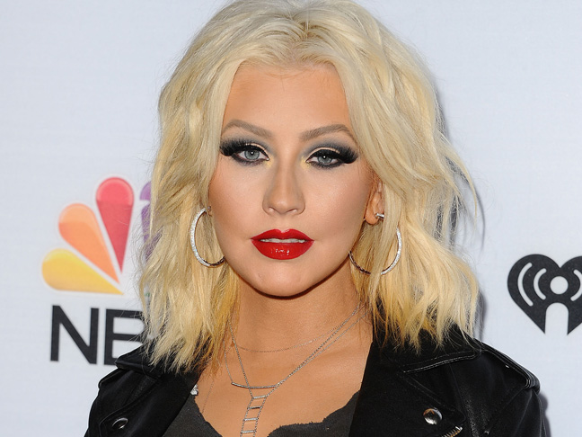 Christina Aguilera's Platinum Lob