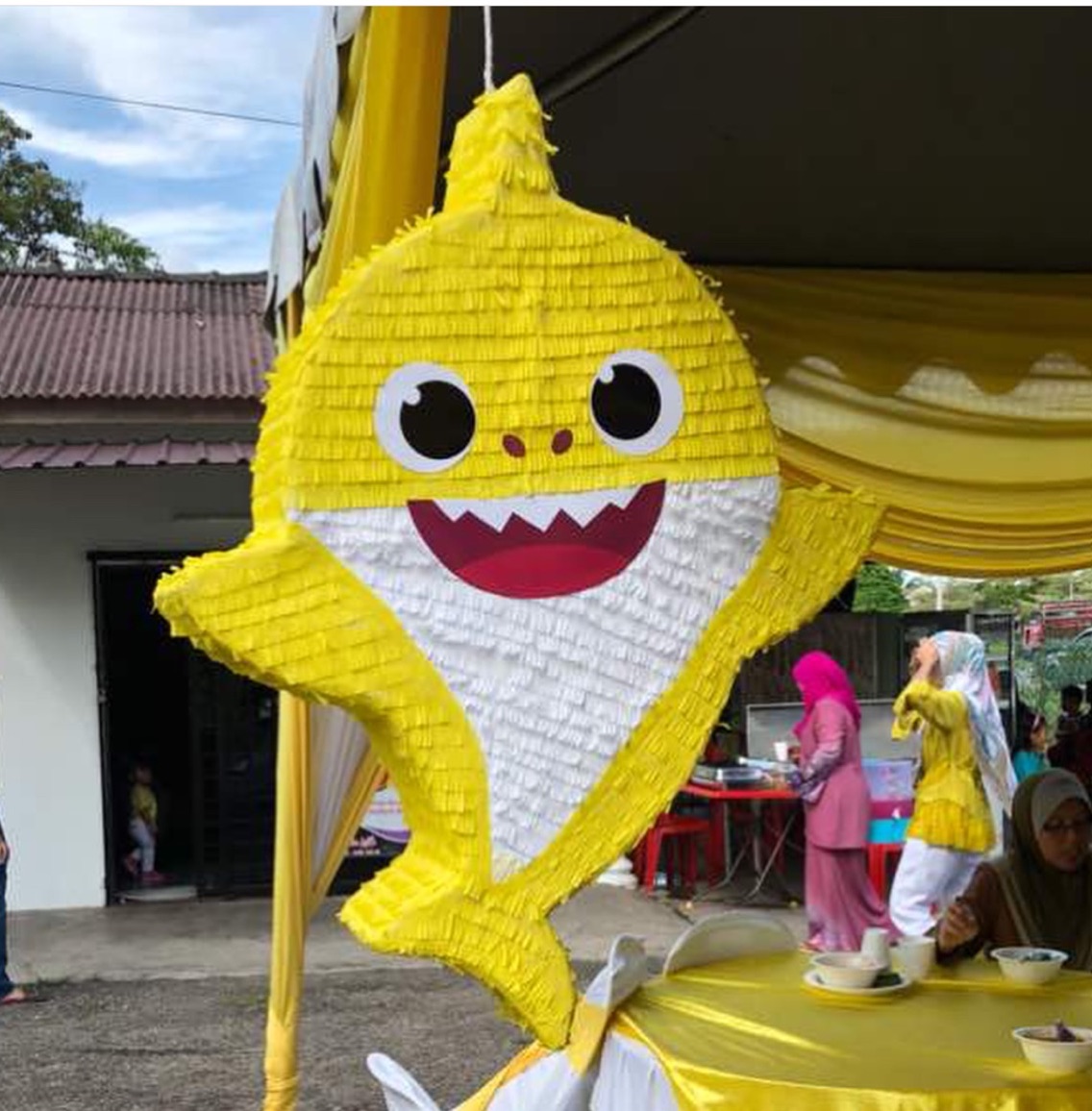 Baby Shark Piñata Makes the Party