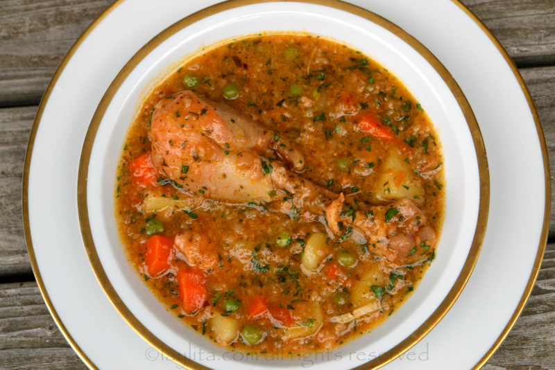 Ecuadorian Chicken Rice Soup