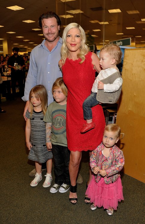 Tori Spelling & Family