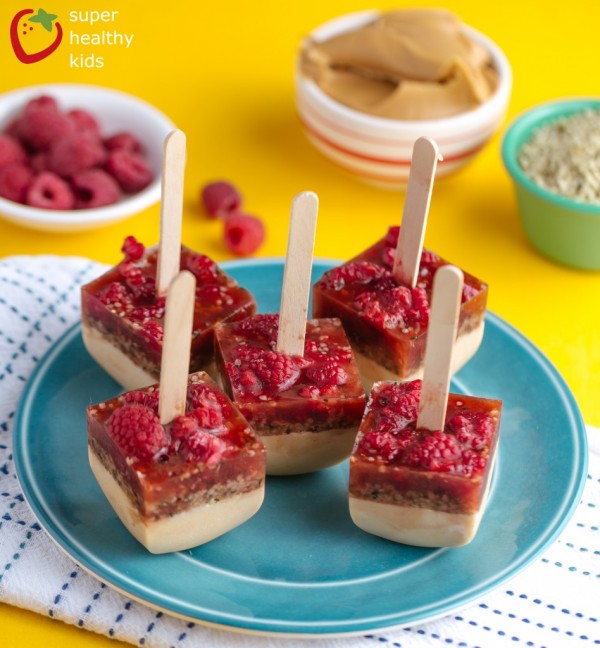 Frozen Peanut Butter and Jelly Pops