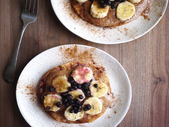 Detox Almond Butter, Banana, Blueberry Tortilla