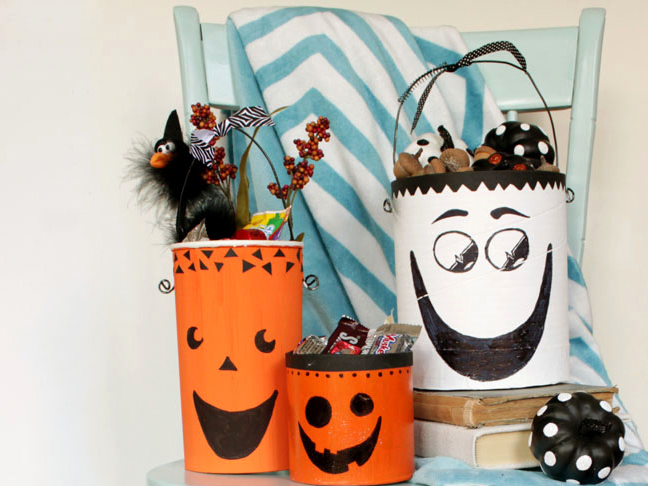 Recycled Treat Pails