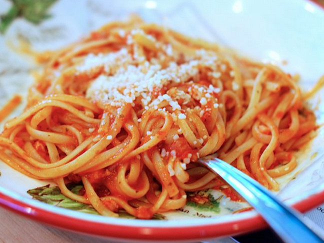 Weeknight Pasta: Bucatini all'Amatricana