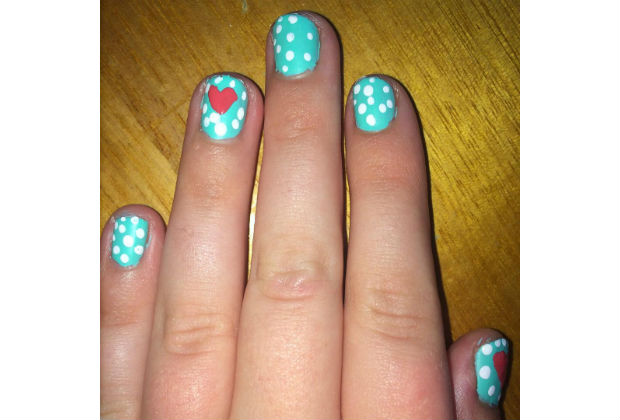 Dotty Accent Nails