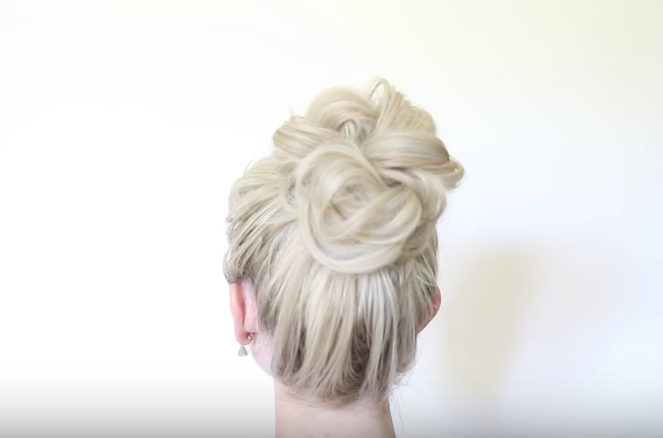 10 Easy Party Hairstyles and Updos You Should Try ASAP | Glamour