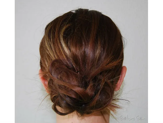 Easy Messy Bun