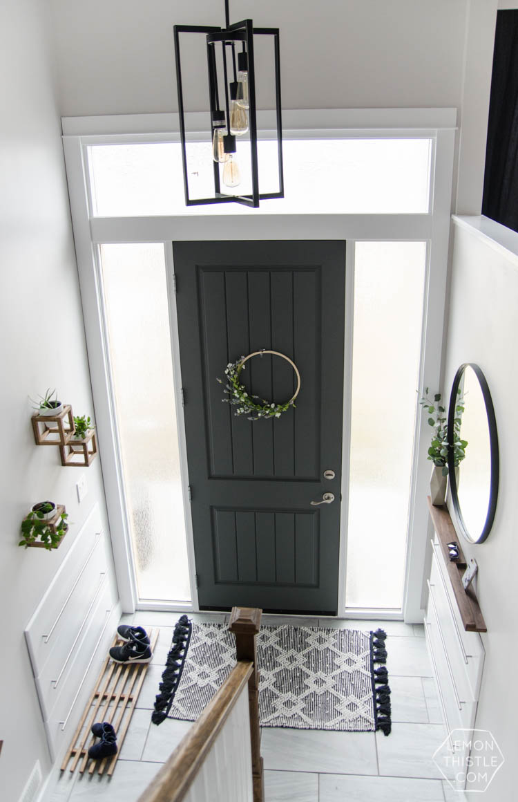 Built-In Storage Entryway