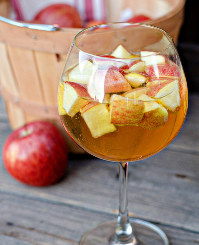 Caramel Apple Sangria