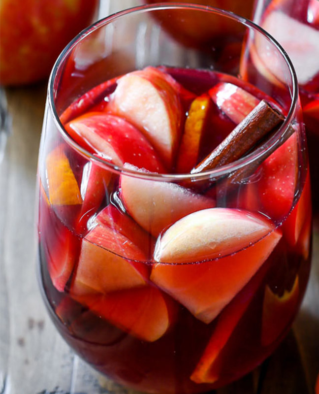 Honeycrisp Apple Sangria