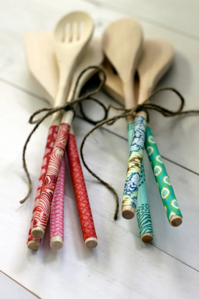 Make fabric-covered spoons