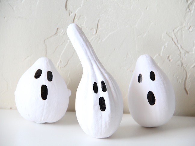 Halloween DIY: Painted Ghost Gourds