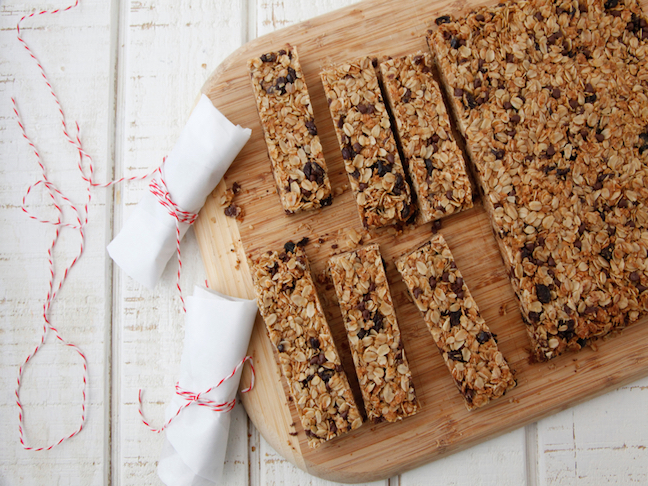 Homemade Chocolate Chip Granola Bars