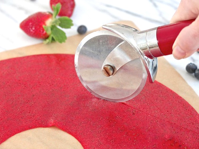 DIY Healthy Fruit Roll Ups