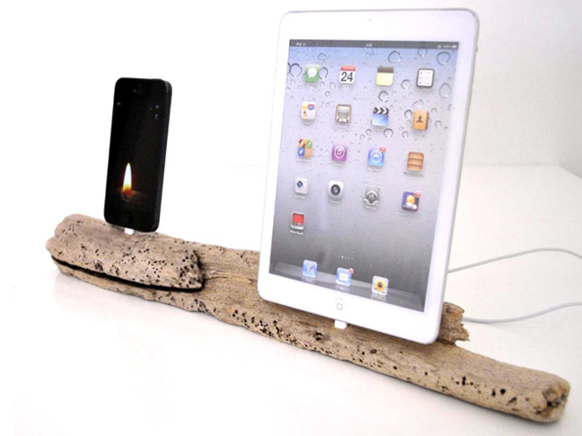 Driftwood iPhone + iPad Mini Dock