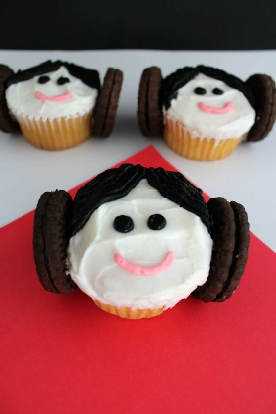 Princess Leia Cupcakes