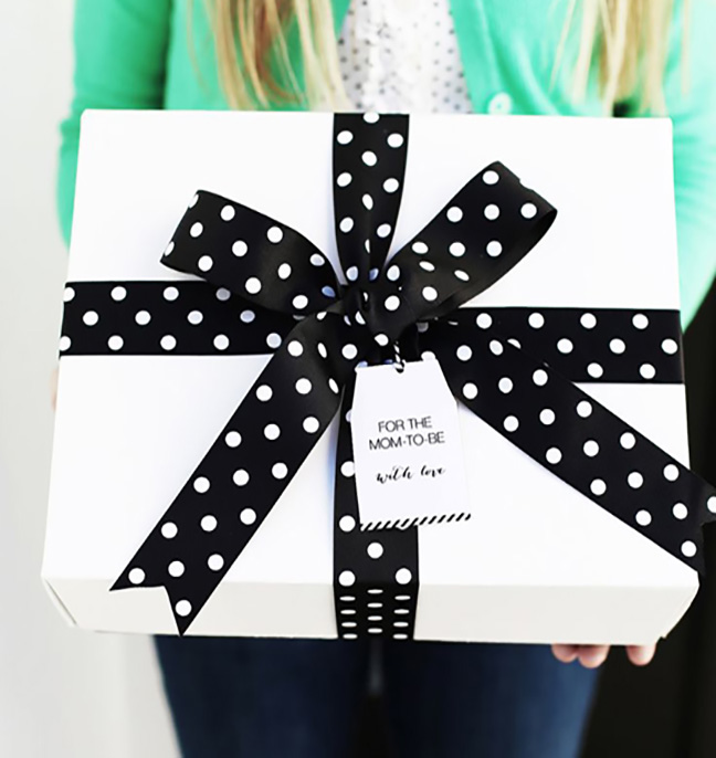 Chic Gift Wrapping