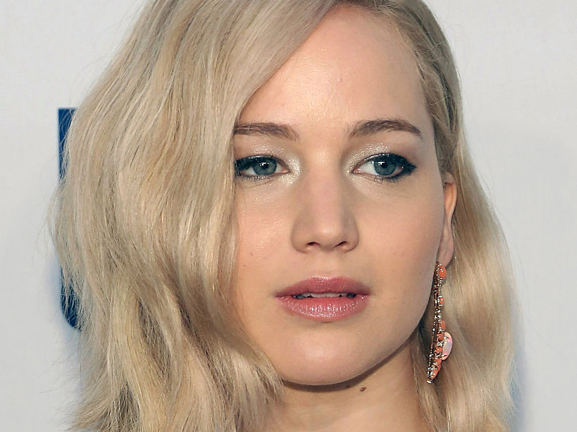 All About the Glitter ala Jennifer Lawrence