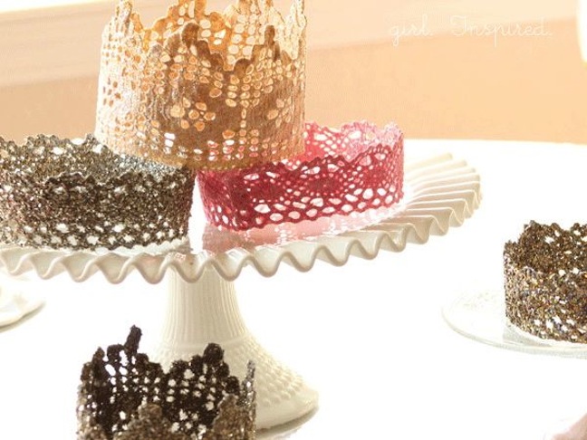 Make a DIY lace crown