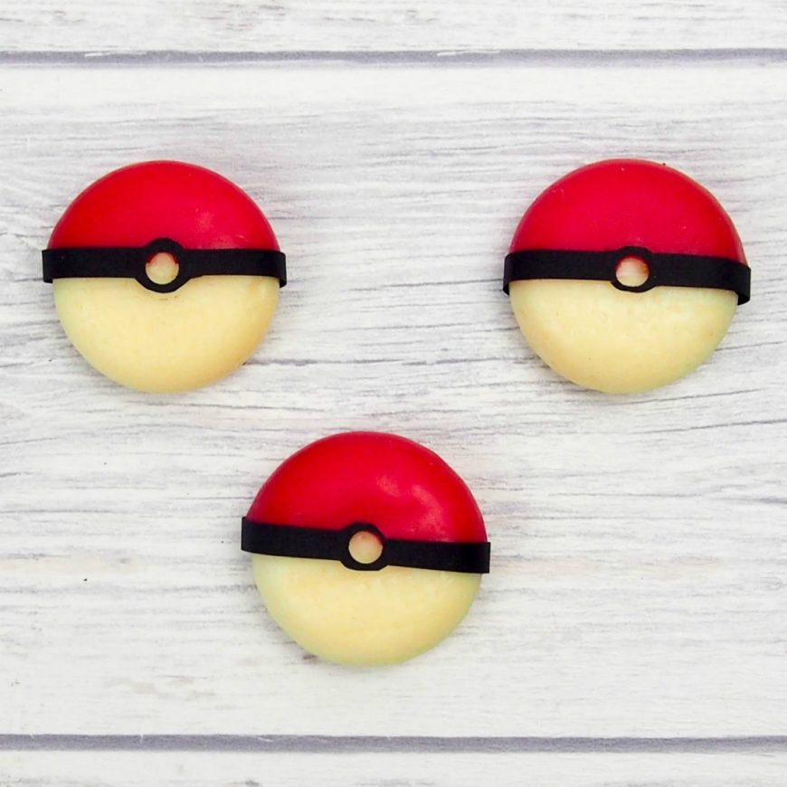 Make some Edible Pokeballs