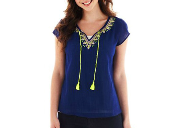 Decree Short Sleeve Peasant Top