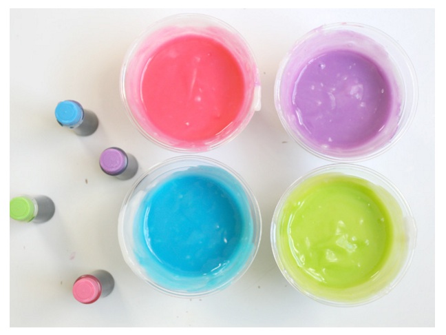 Get creative with edible finger paint.