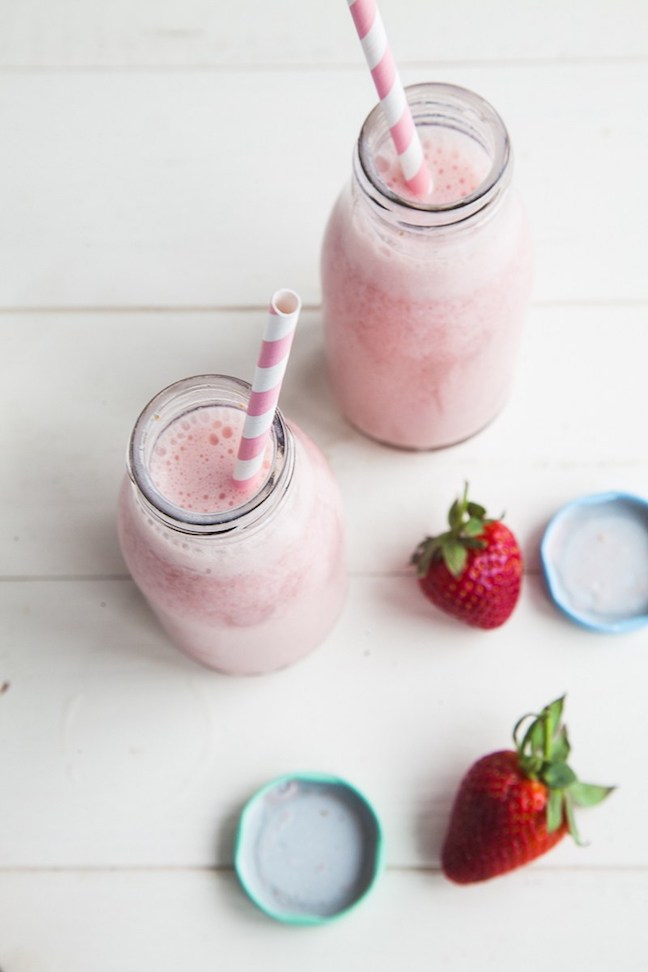 Vegan Strawberries and Cream Smoothie 
