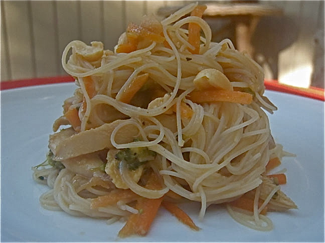 Vegetable.chic.rice noodles