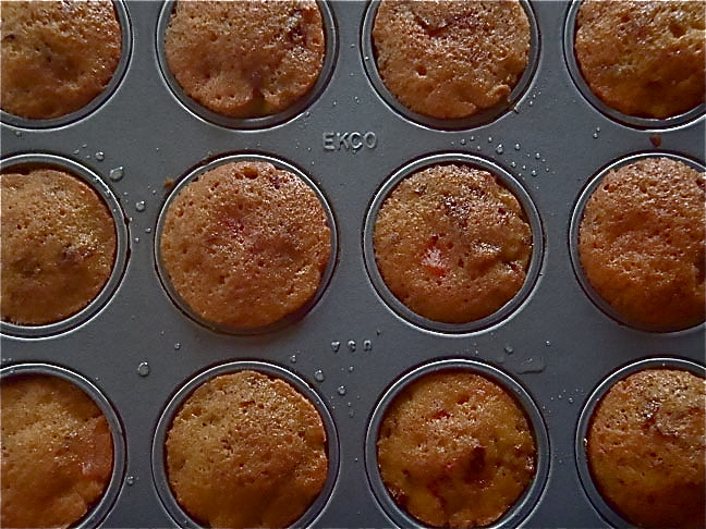 Apricot-Beet mini muffins